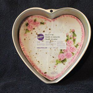 Wilton Custom Heart Shape Cake Pan  9" X 2"